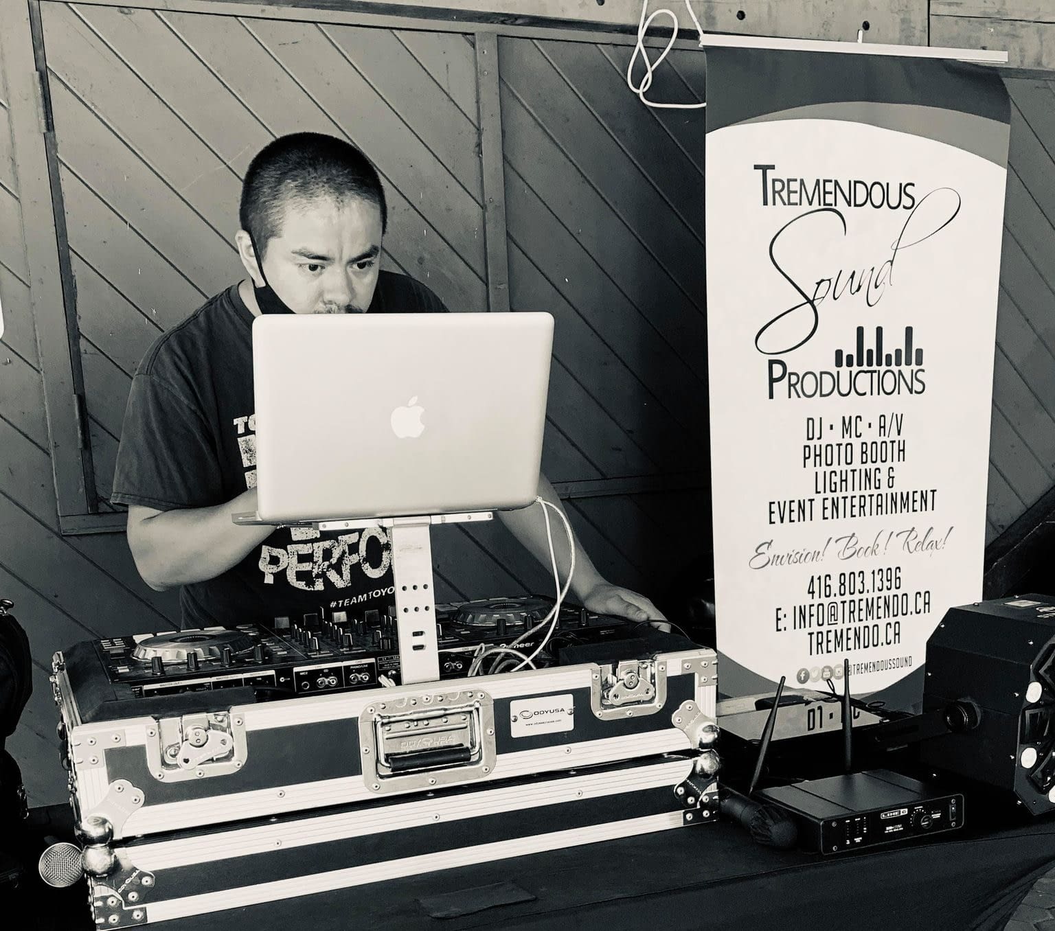 What is the difference between a DJ and MC? Tremendous Sound Productions